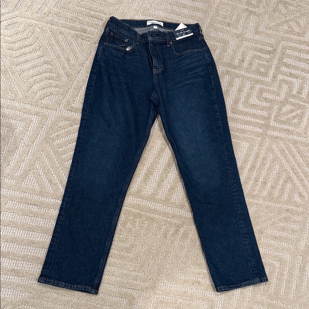 Abercrombie & Fitch , The 90’s Straight mid rise jean curve love - Picture 3 of 8